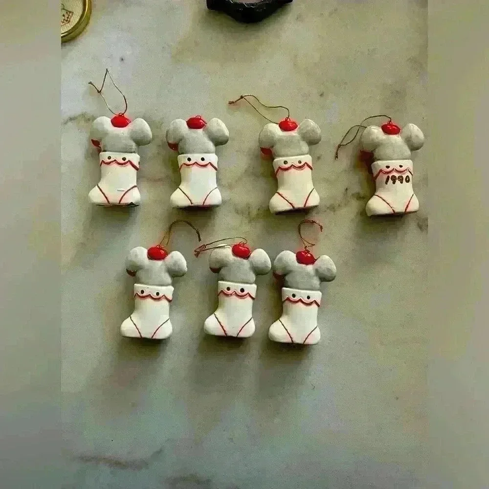 Vintage Inarco Made in Japan 1960’s Mouse in Stocking Ceramic Tree Ornament’s - Picture 2 of 6